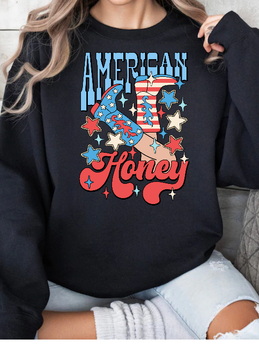 American Honey Graphic Tee printed on premium Comfort Colors 100% cotton featuring an exclusive Willow Boutique western-inspired design, perfect for country concerts, Nashville trips, rodeos, and everyday country style. Crewneck in Black