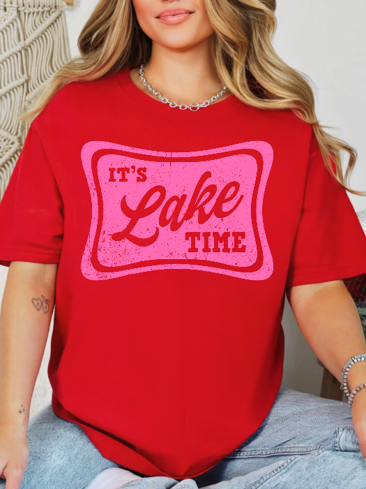 Lake Time Graphic Tee printed on premium Comfort Colors 100% cotton featuring an exclusive Willow Boutique design, perfect for lake weekends, boating, camping, and relaxed summer style. T-Shirt in Red