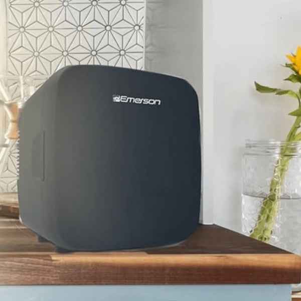 Portable Mini Fridge Cooler – Emerson 9L Mini Refrigerator