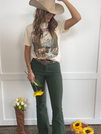 Western Country Roads Concert Bundle – Flare Jeans + Western Tee Outfit