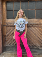 Western Country Roads Concert Bundle – Flare Jeans + Western Tee Outfit