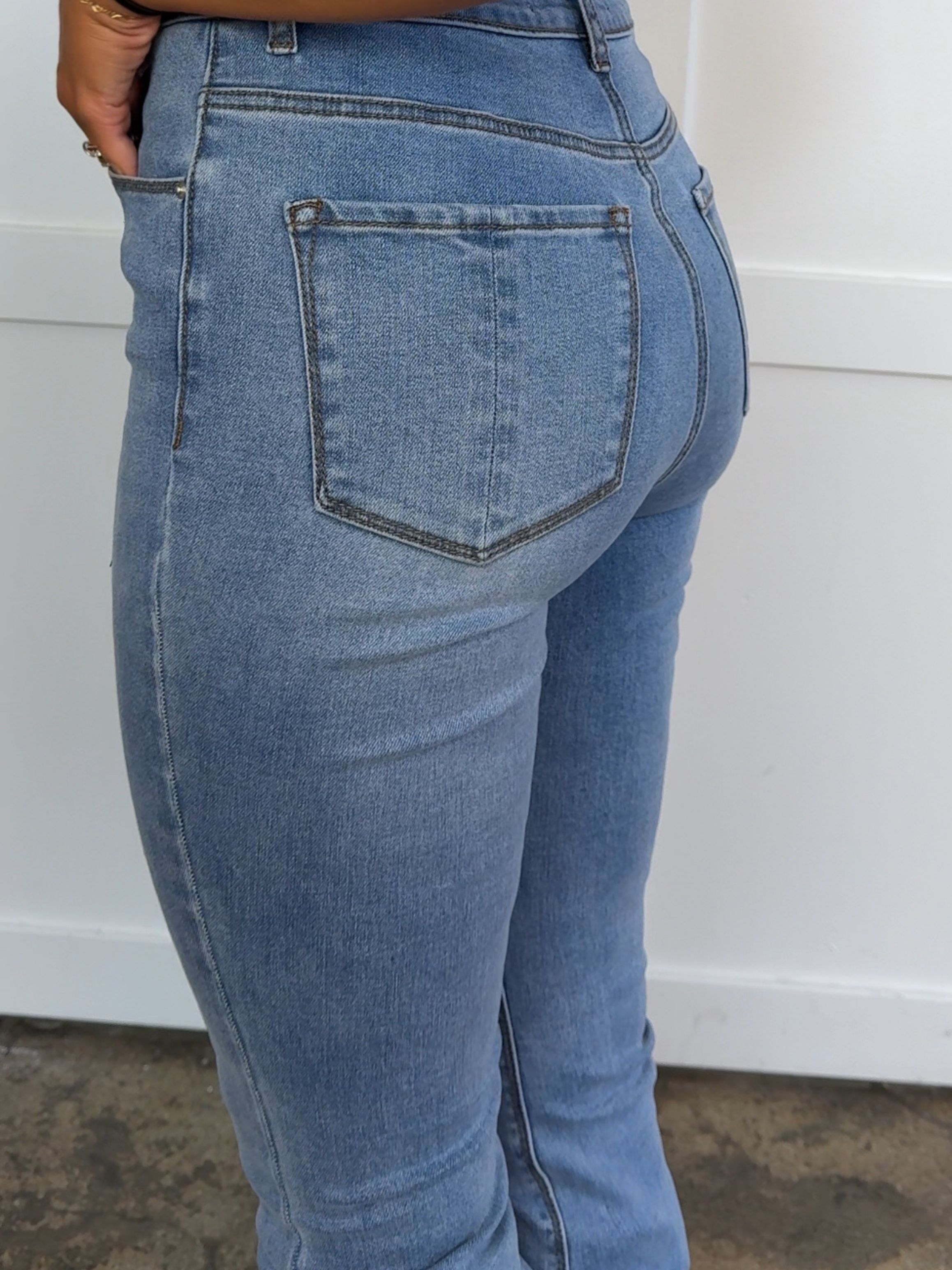 Danny Medium Wash Flare Jeans – High Rise Stretch Denim