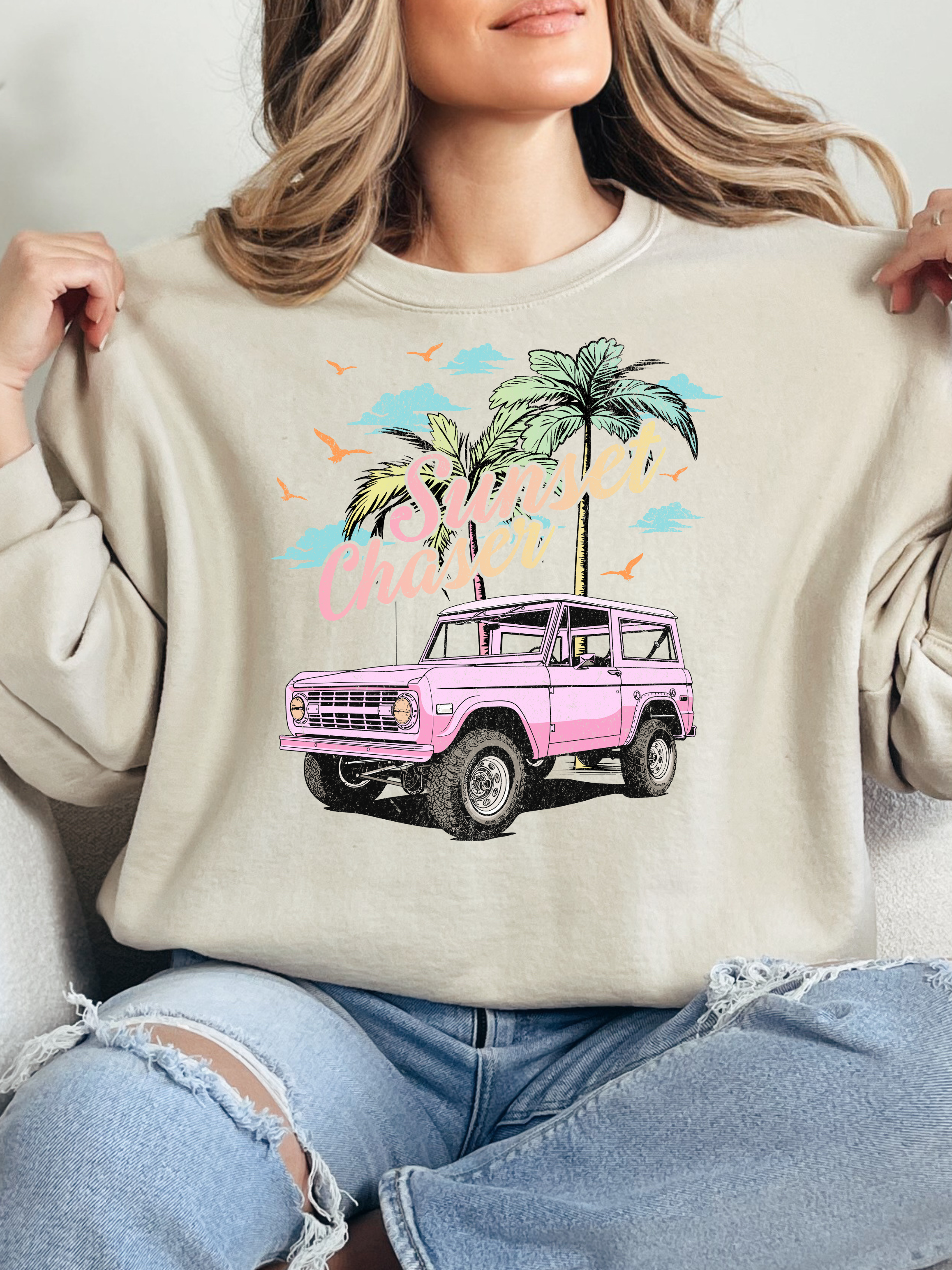 Sunset Chaser Graphic Tee, Cropped Hoodie & Crewneck – Comfort Colors