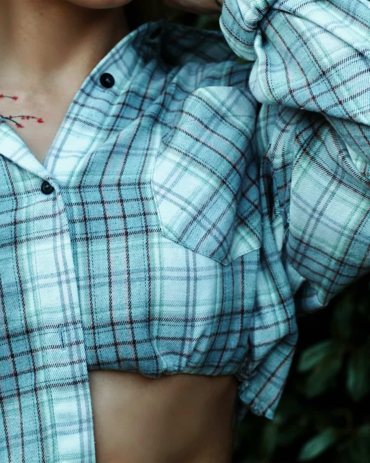 Rory Cropped Plaid Flannel – Raw Hem Button Down