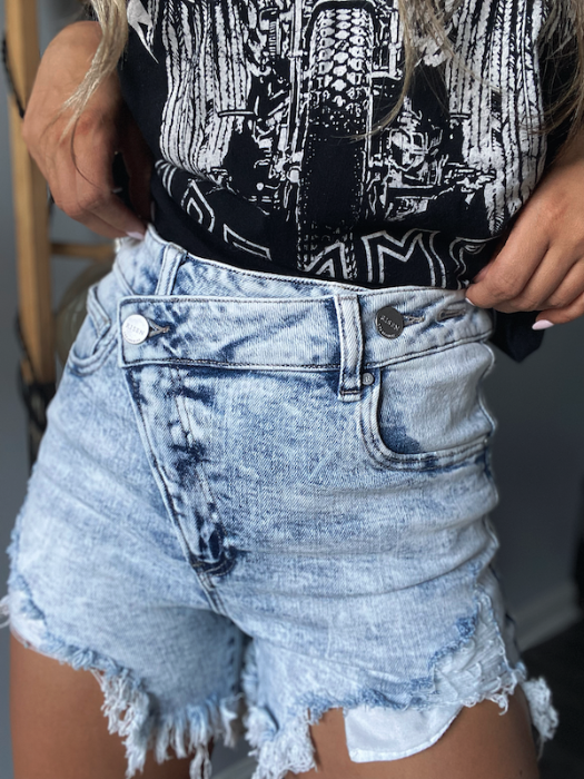 Lindsey Asymmetrical Distressed Shorts – Acid Light Wash Denim Shorts
