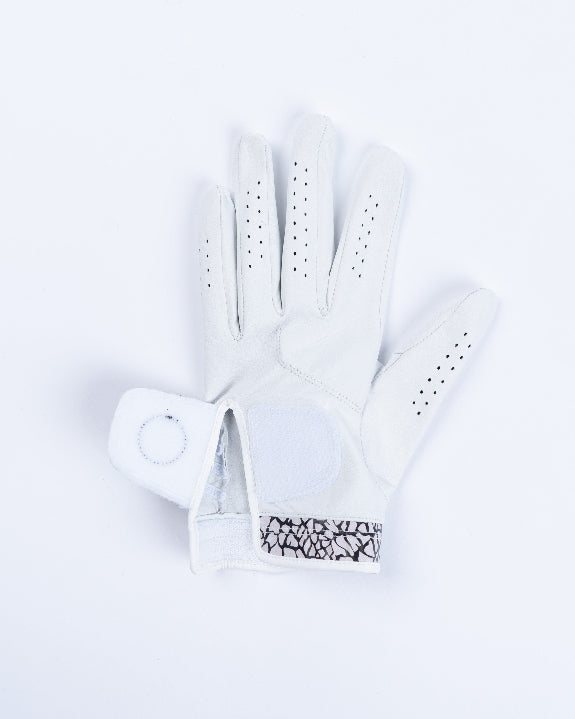 Pins & Aces Premium Tour men’s golf glove featuring an elephant print design and 100% premium AAA Cabretta leather construction.