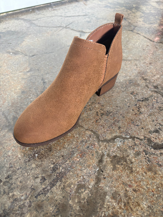 Zayne Tan Pointed Ankle Booties in Dark Tan