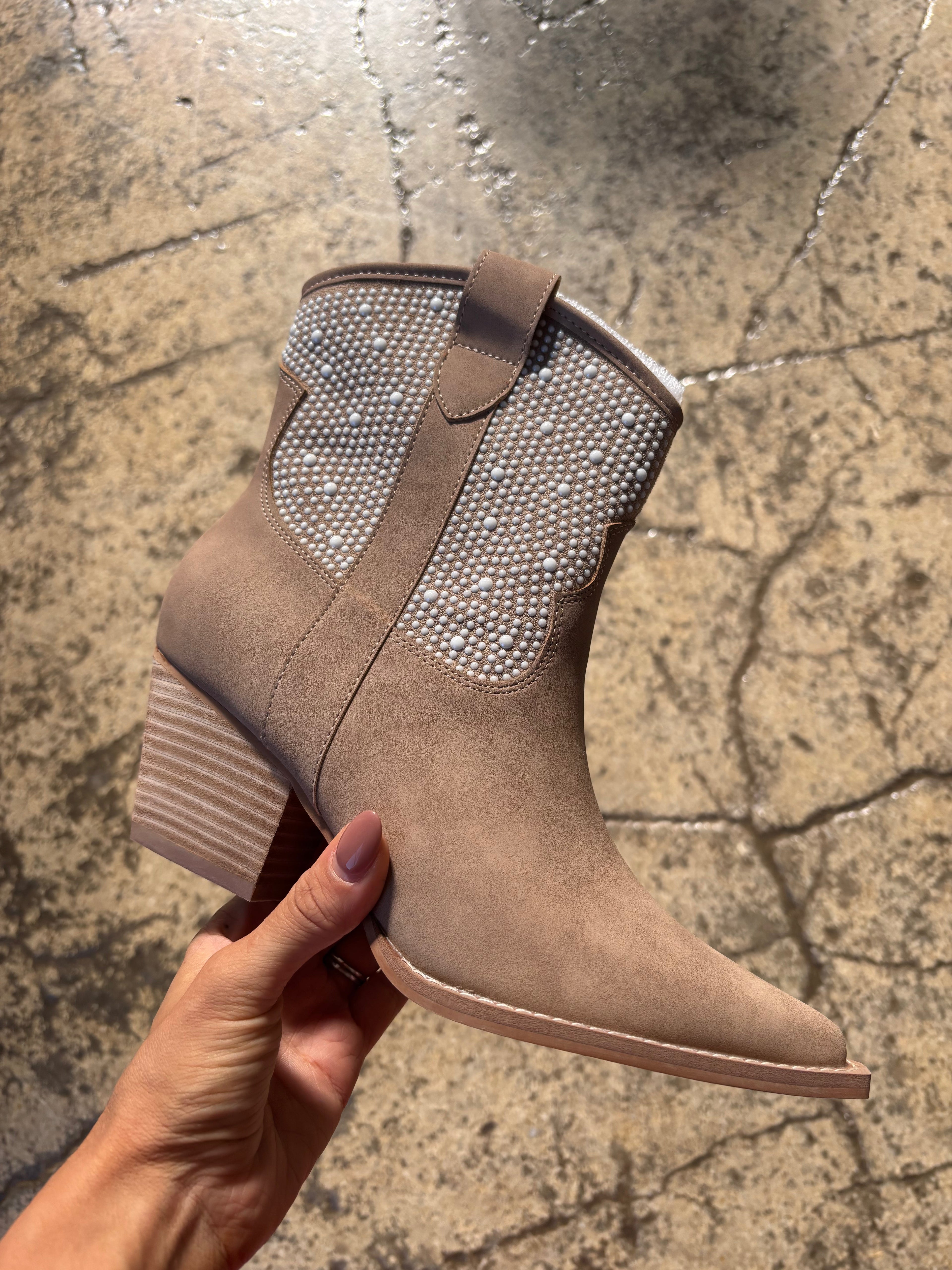 Cannes Pearl Embroidered Ankle Booties – Pointed Western Boots