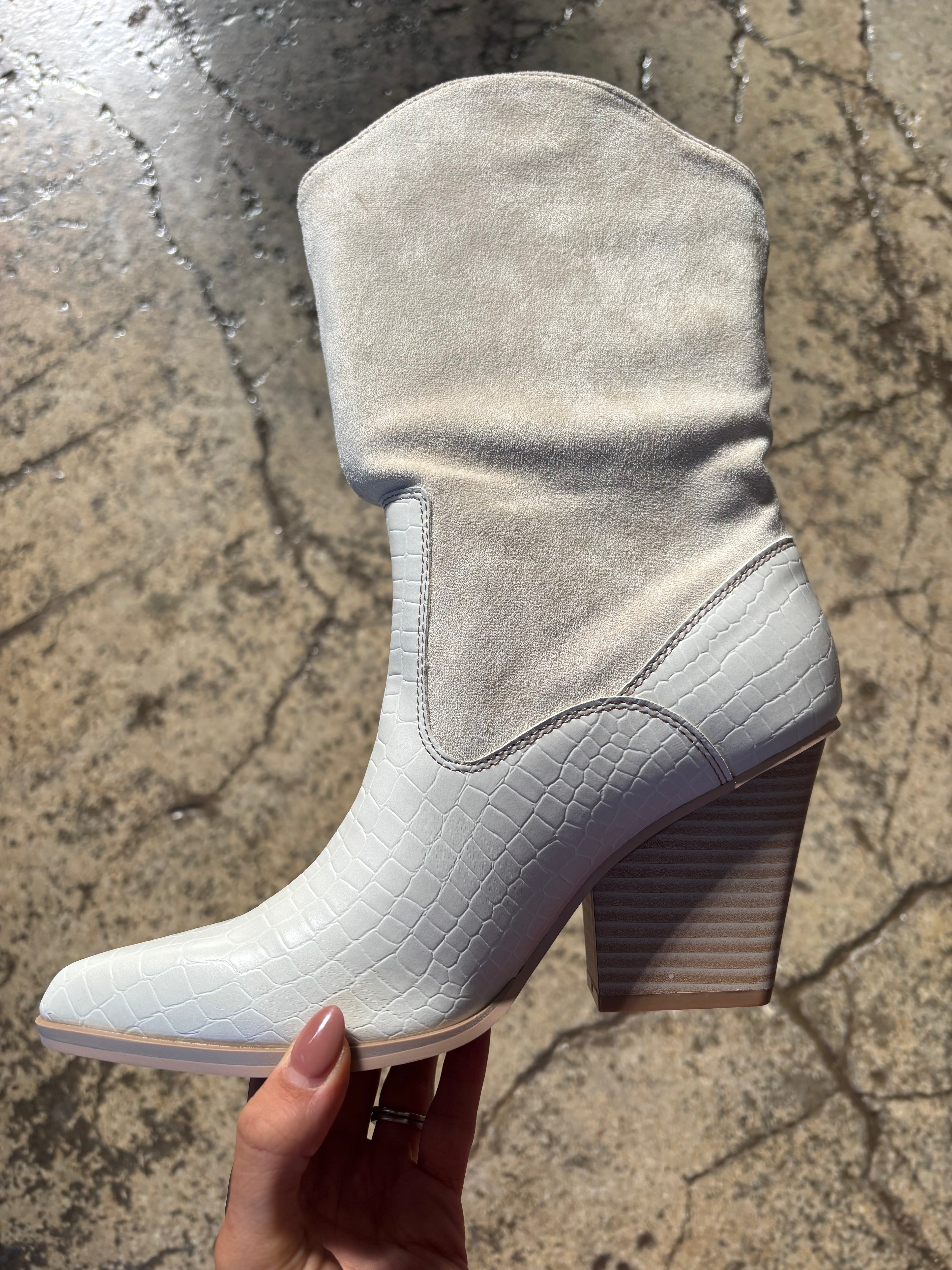 Marseille White Snake Print Western Boots – Mid-Calf Heeled Boots