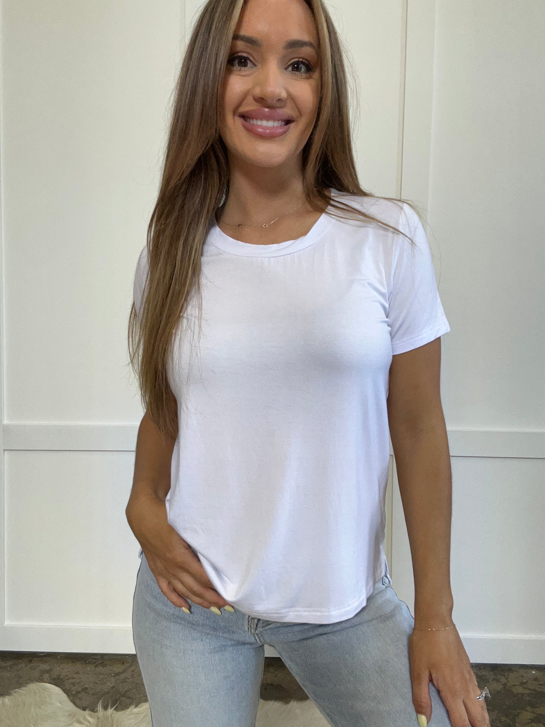 Renee Basic Round Neck T-Shirt – Soft Everyday Tee
