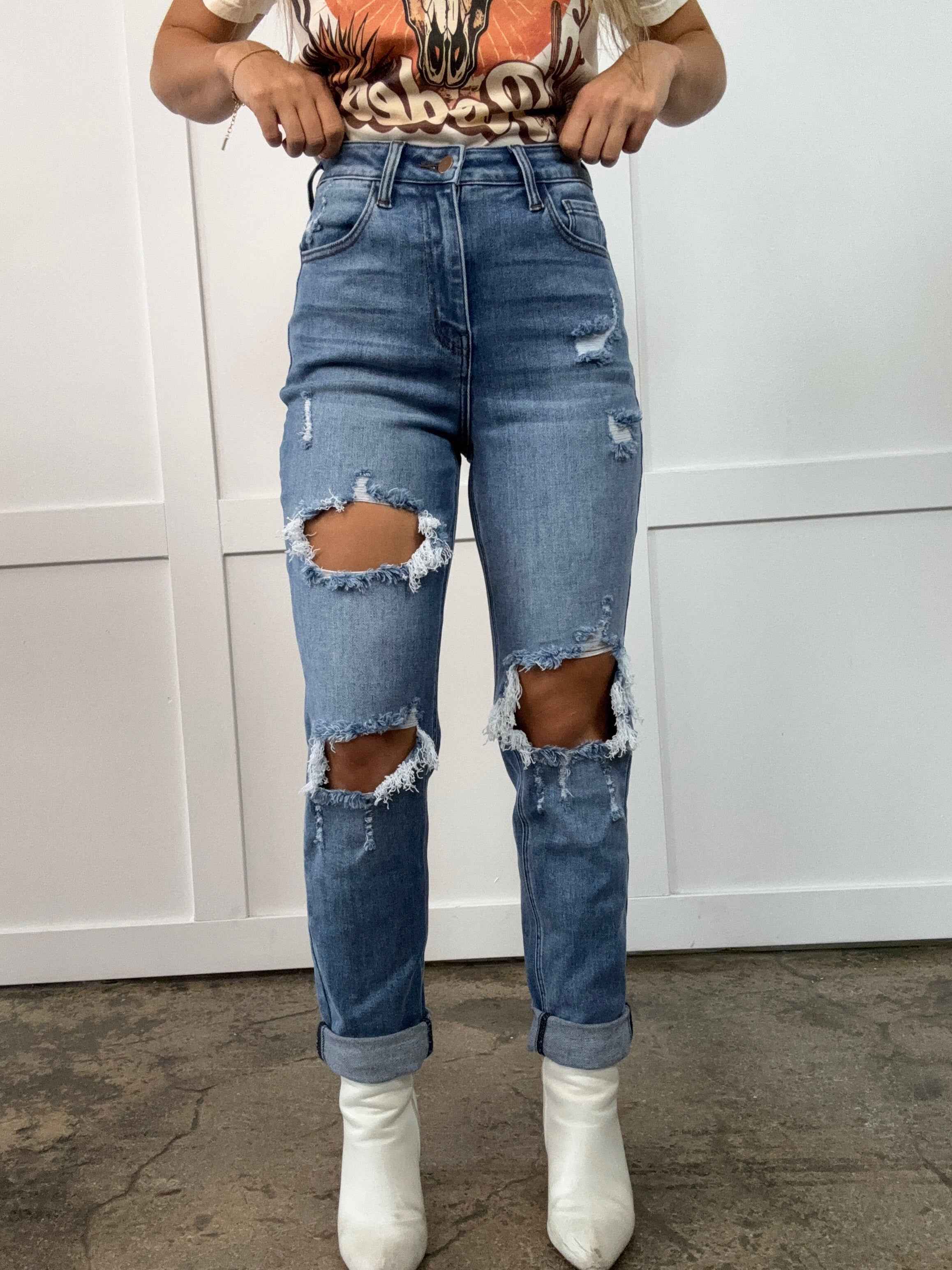 Lindsey Distressed Boyfriend Jeans – Medium Wash Stretch Denim