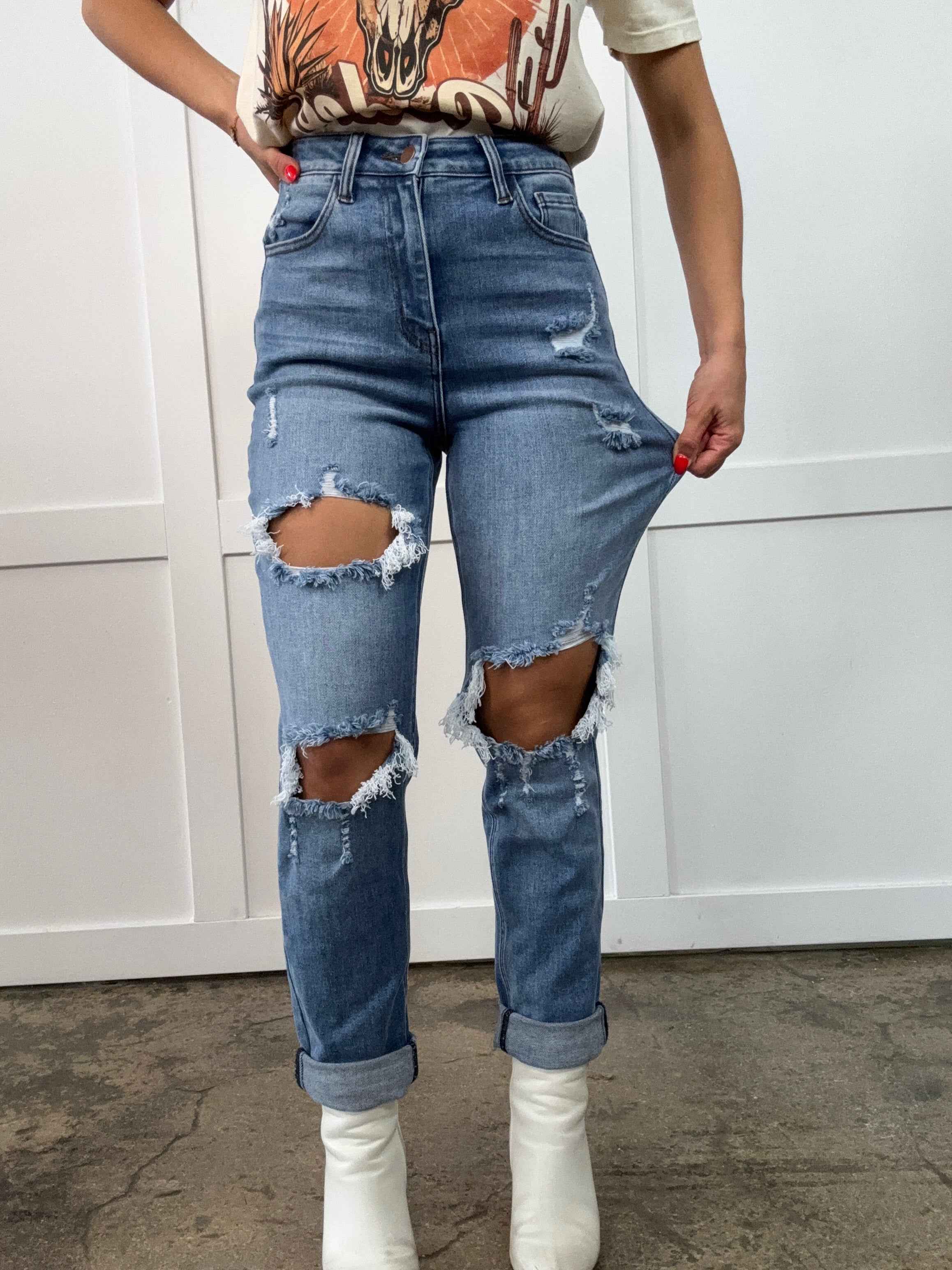 Lindsey Distressed Boyfriend Jeans – Medium Wash Stretch Denim