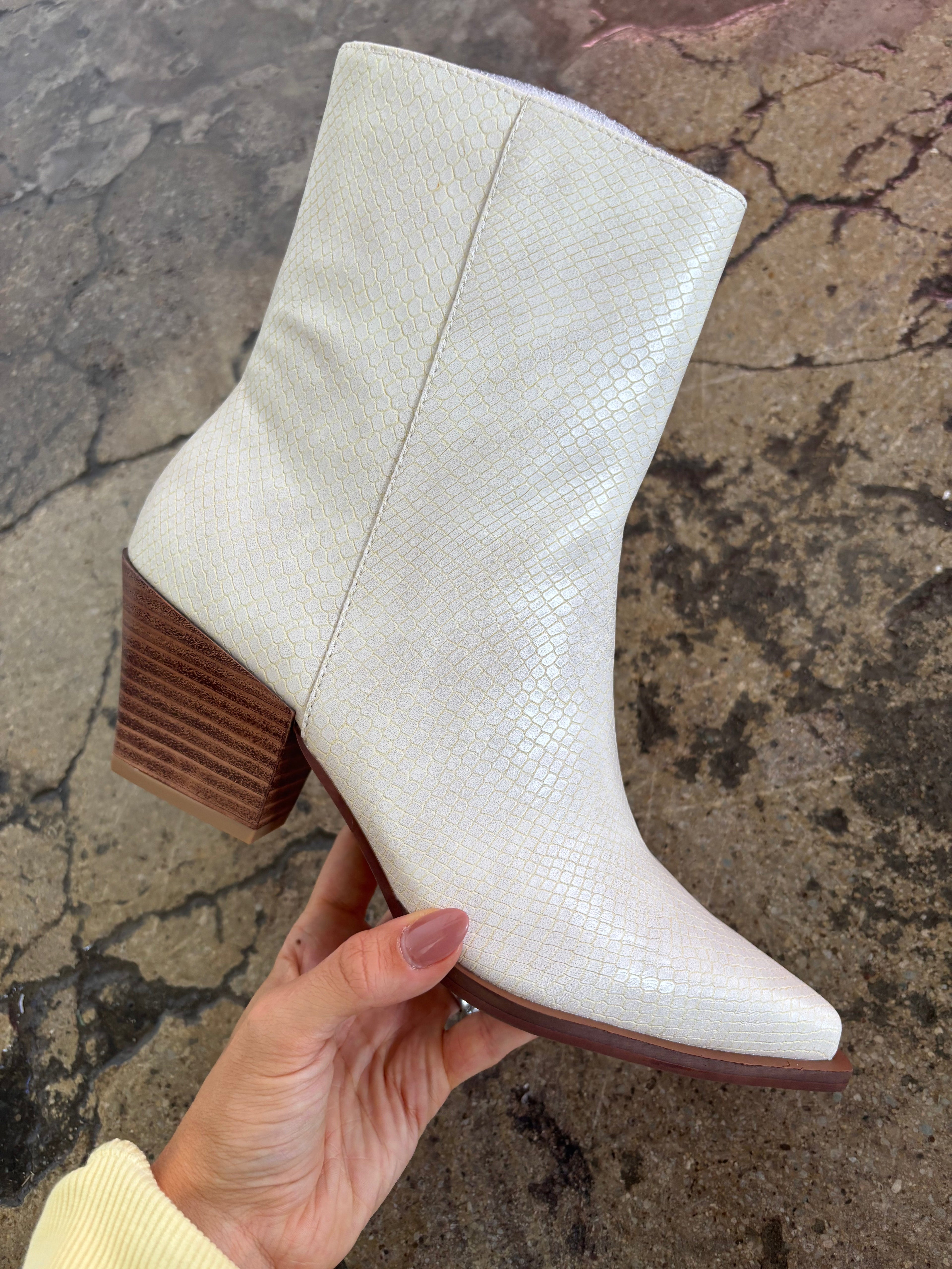 Miley Snake Print Western Boots – Pointed Low Calf Boots