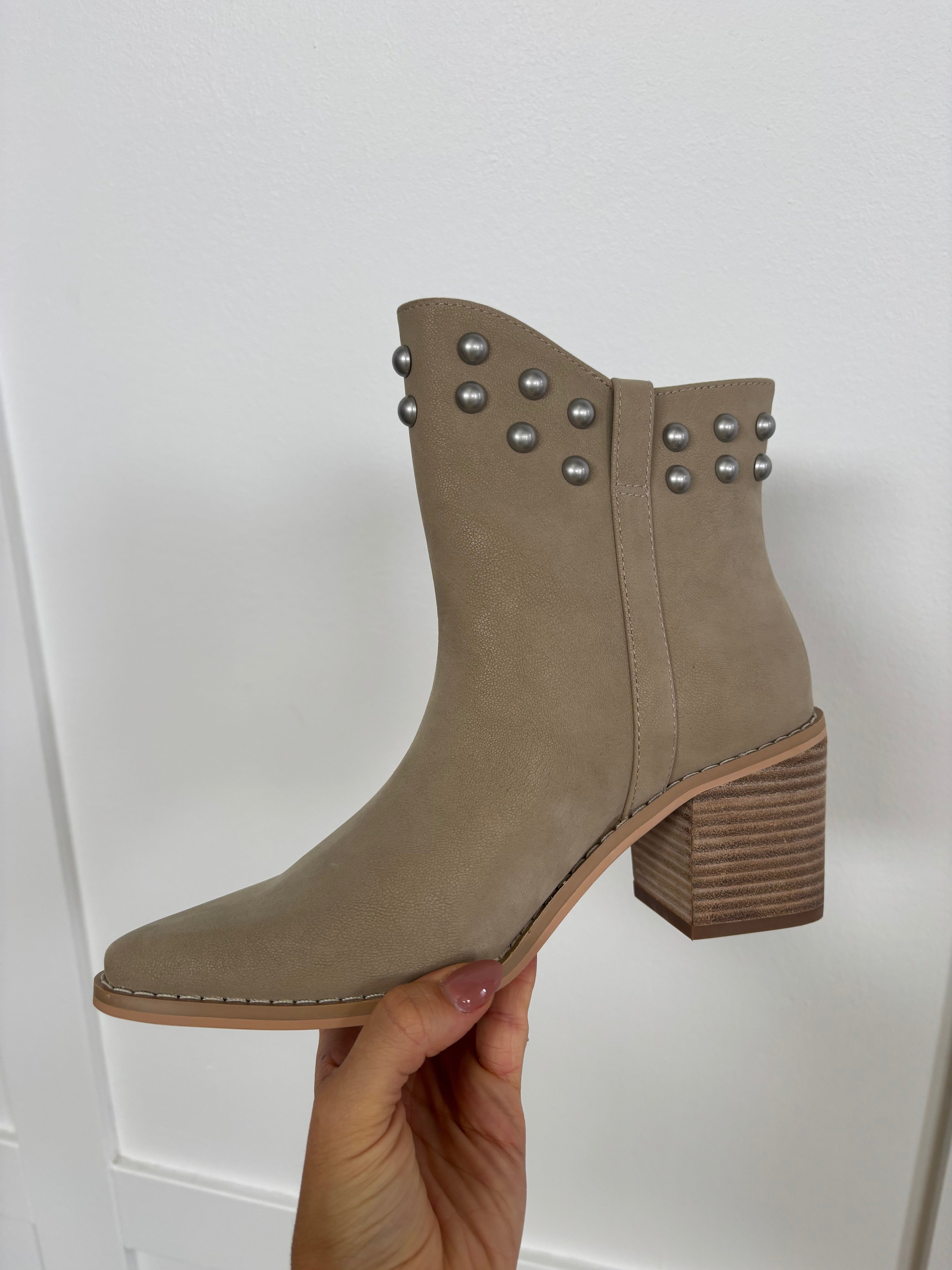 Alofi Studded Collar Booties – Taupe Western Edge Booties