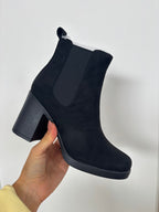 Arbor Ridge Platform Chelsea Suede Boots – Black Booties