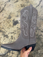 Amaya Charcoal Embroidered Cowgirl Boots – Classic Western