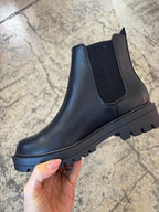 Paden Chelsea Booties – Cognac & Black Ankle Boots