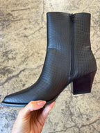 Miley Snake Print Western Boots – Pointed Low Calf Boots