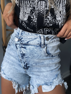Western Country Roads Concert Bundle – Flare Jeans + Western Tee Outfit