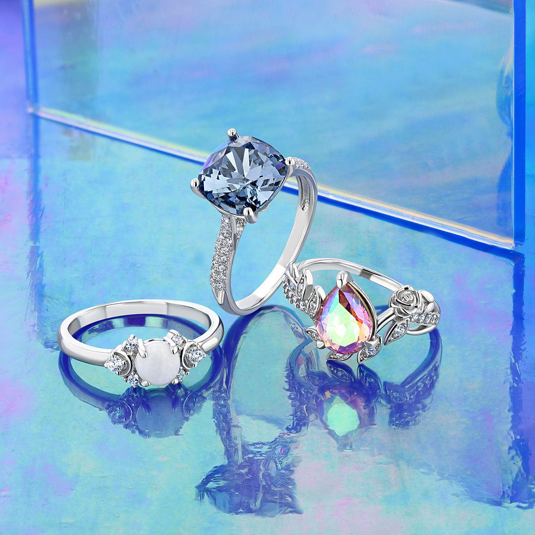 Surprise Candle & Bath Bomb Gift Set with 2 Hidden Rings | Fragrant Jewels Mystery Box