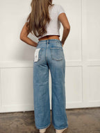 Chloe High Waisted Wide Leg Jeans – Relaxed Vintage Denim