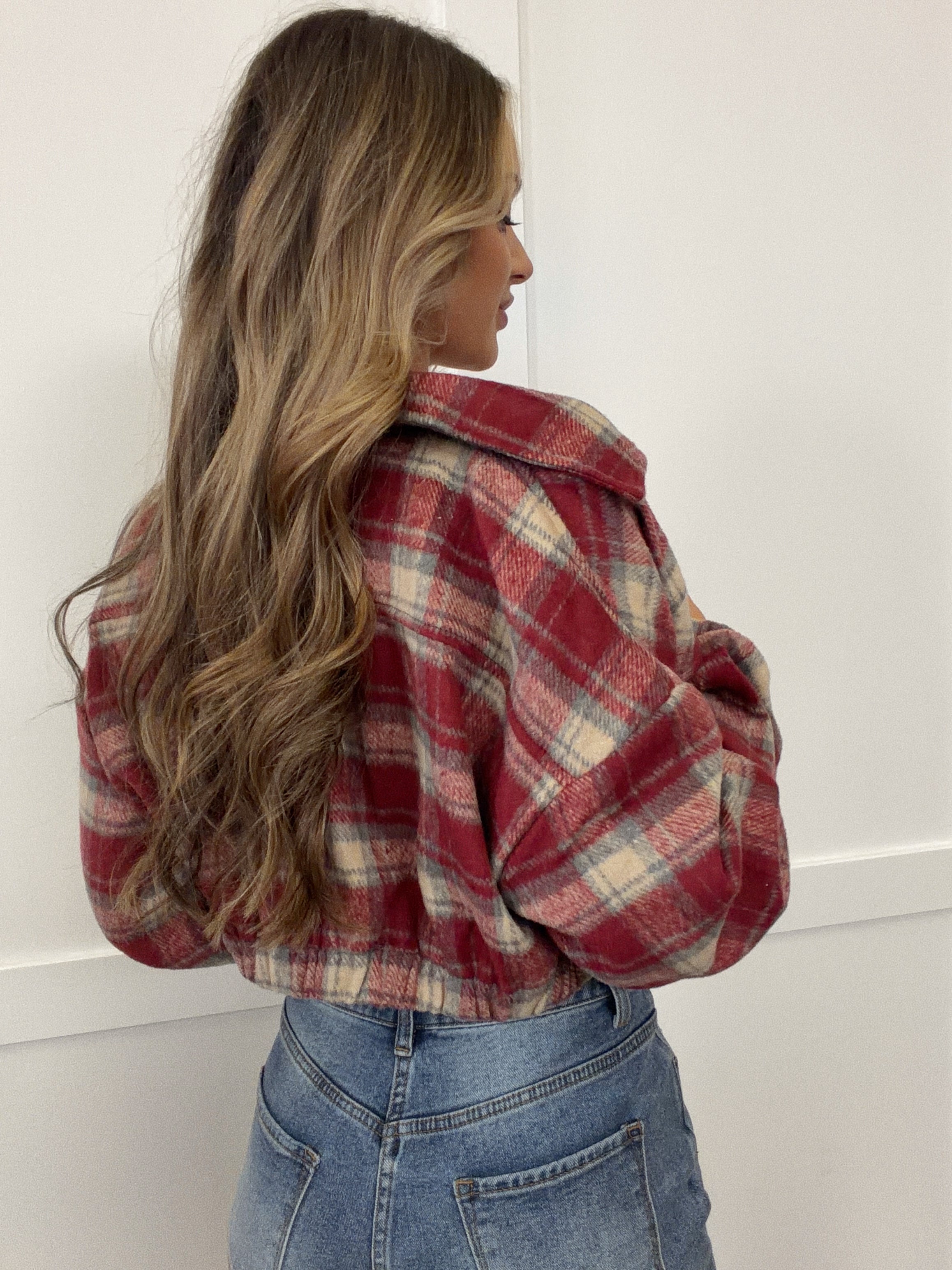 Mistletoe Moments Cropped Plaid Jacket – Flannel Shacket