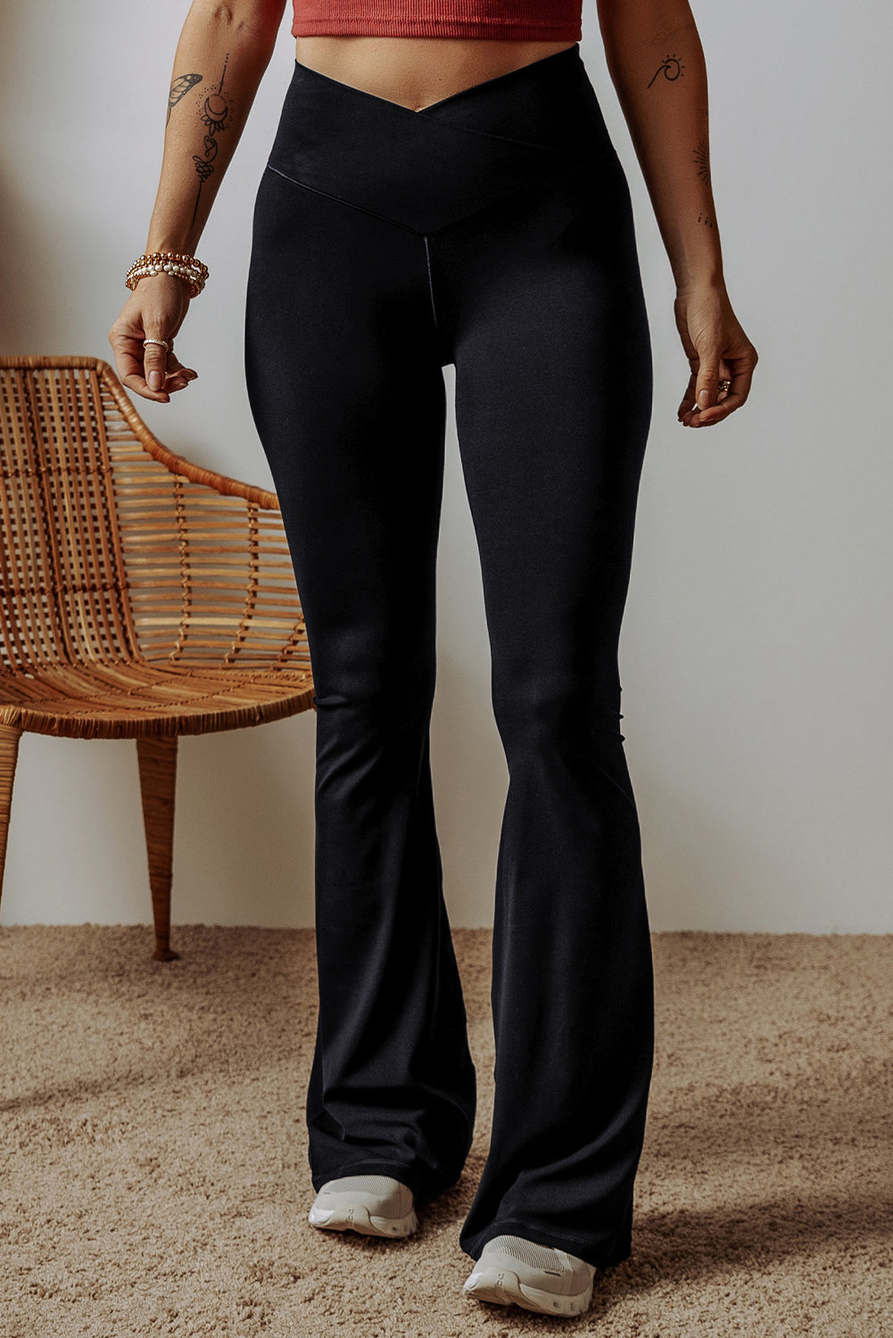 High-Waist Flared Leggings – Trendy Stretch Pants for Women